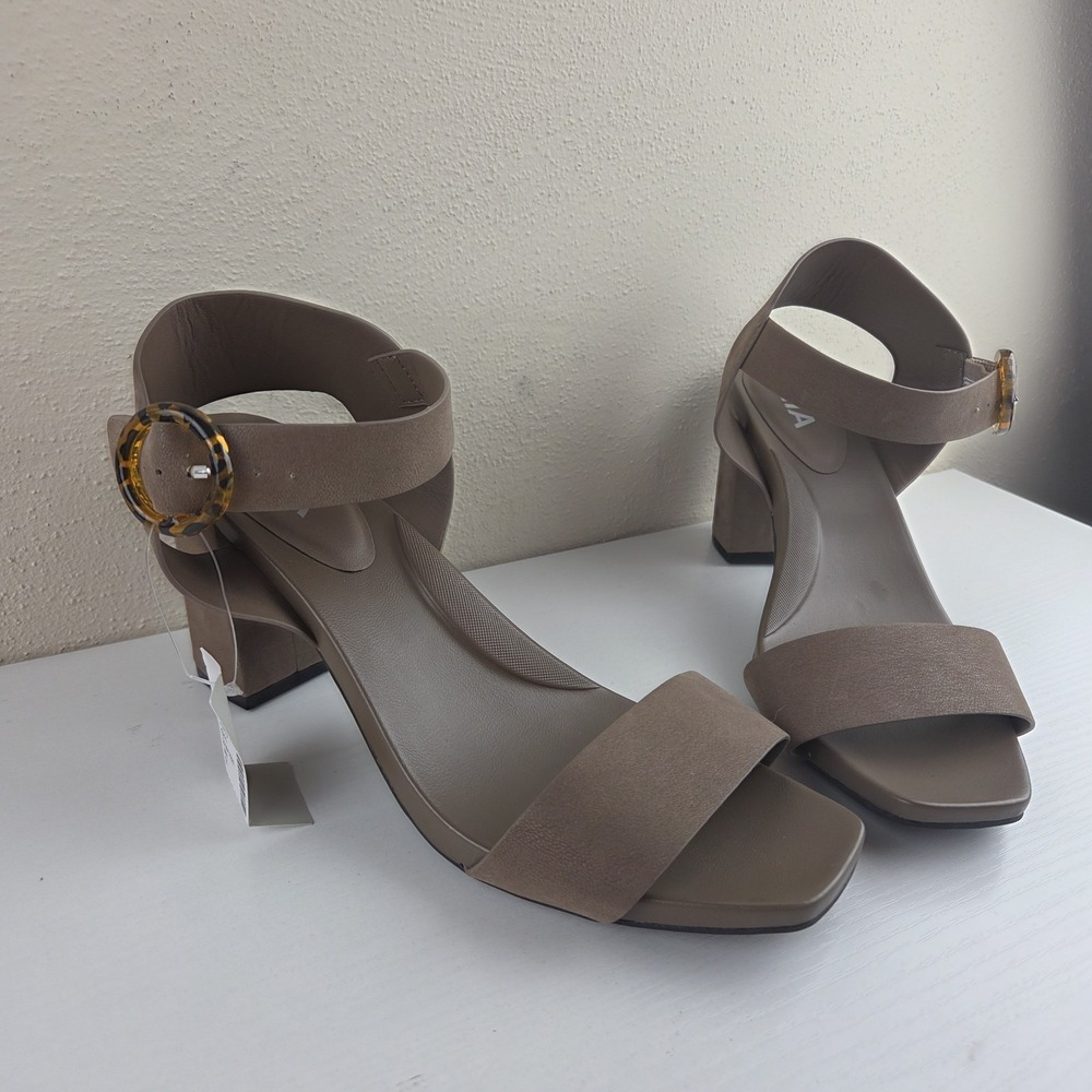 MIA Lilia Textured Buckle Strap Heel Sandals Women's Size 9 NWT